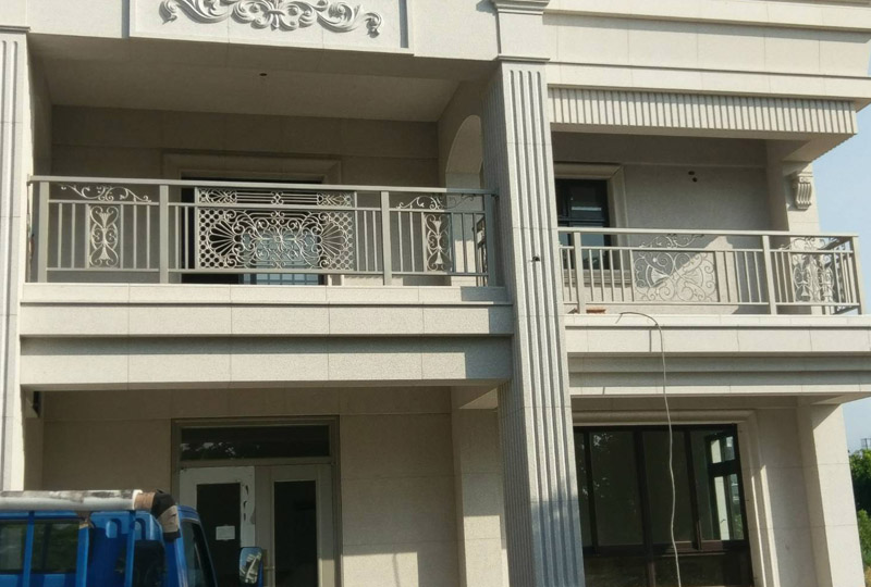 米乐体育M6官网：警用电击棍多少伏 警用电击棍多少钱运用方法电压